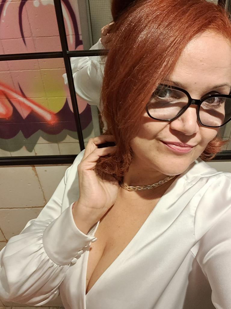 614687181: Chica busca chico en Álava