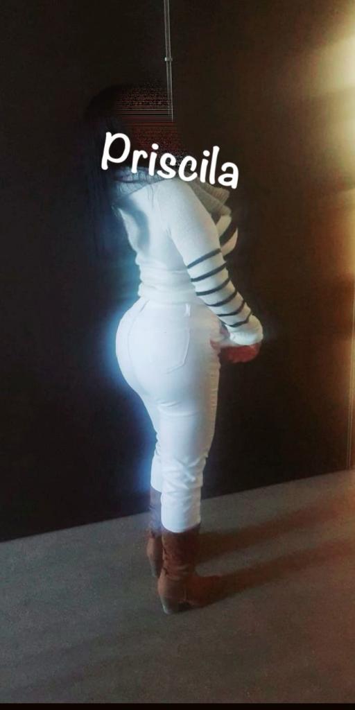 611232902: Chica busca chico en La Coruña