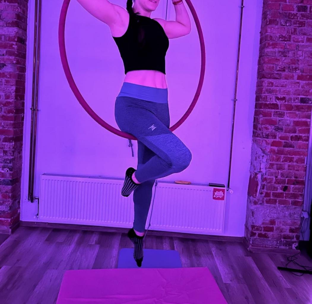 660783534: Chica busca chico en Madrid