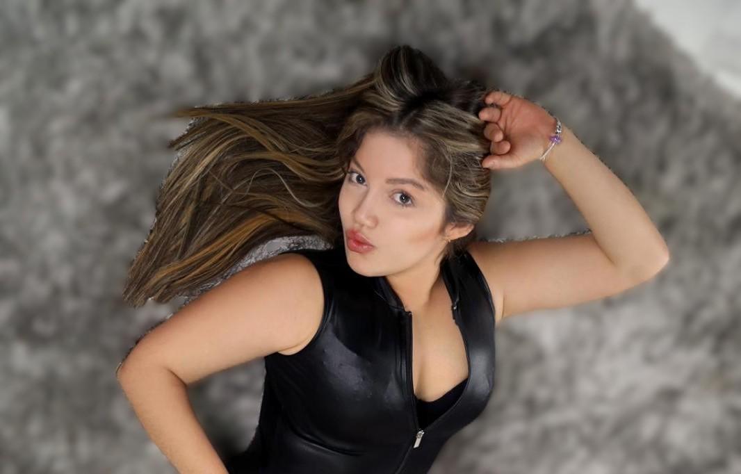 Chica busca chico en Cádiz: 