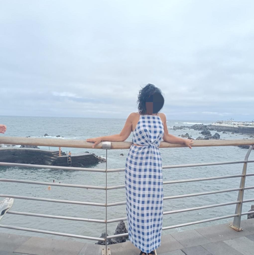 633029480: Chica busca chico en Tenerife