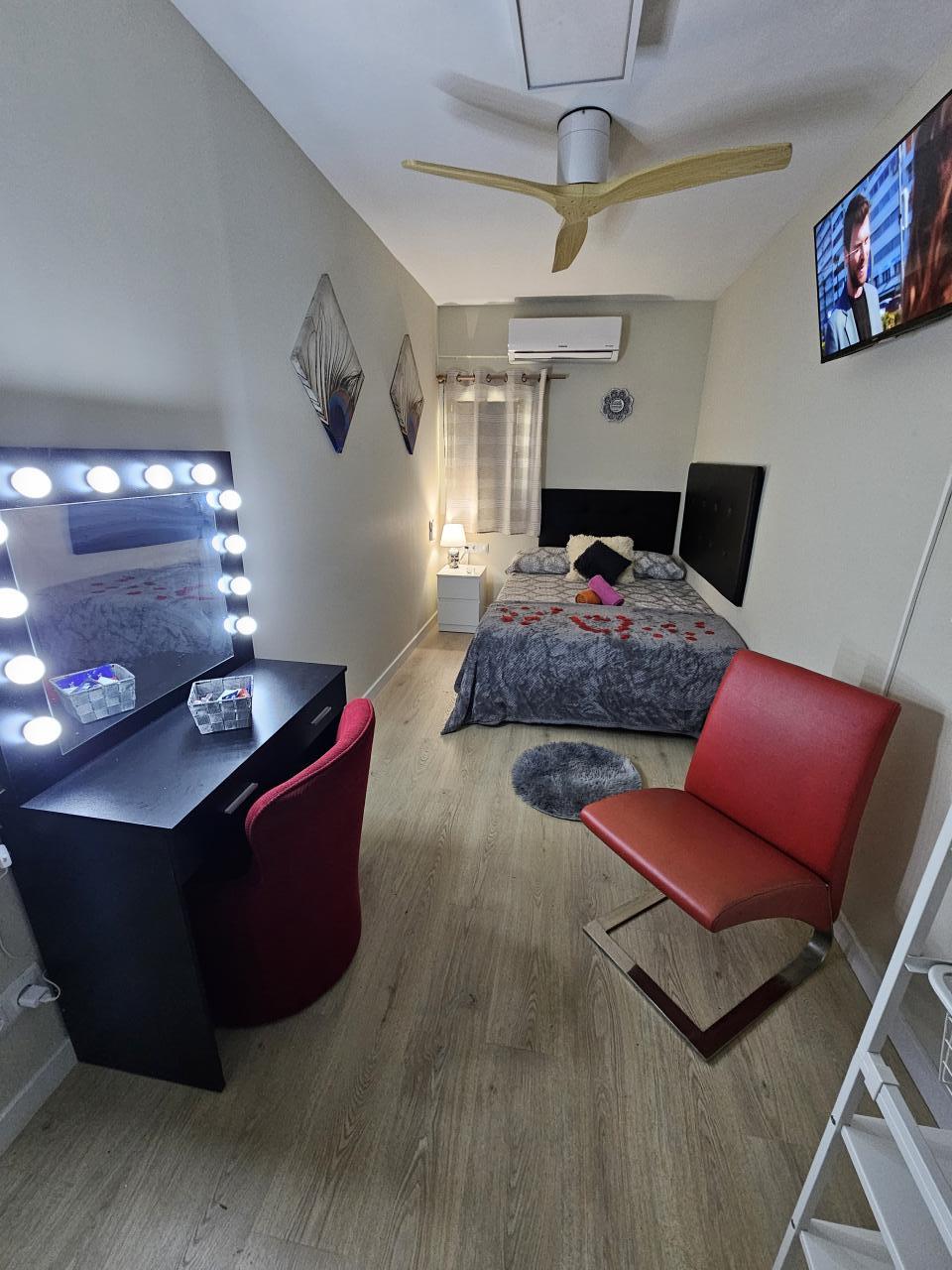 667272672:  en Barcelona