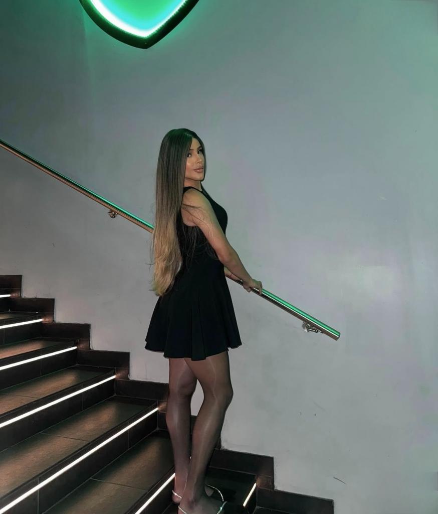 611332983: Transexual en Cuenca