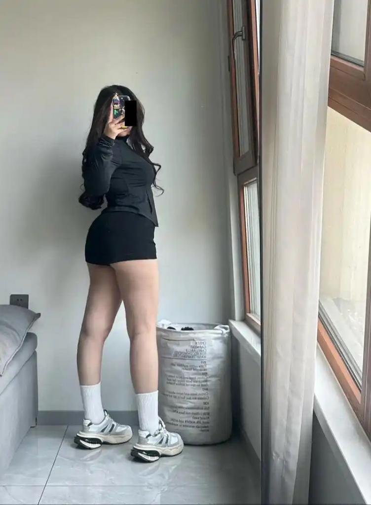 623189666: Chica busca chico en Barcelona