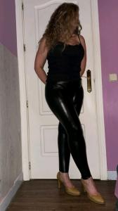 658033974: Chica busca chico en Madrid