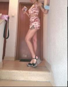 677334572: Chica busca chico en Madrid