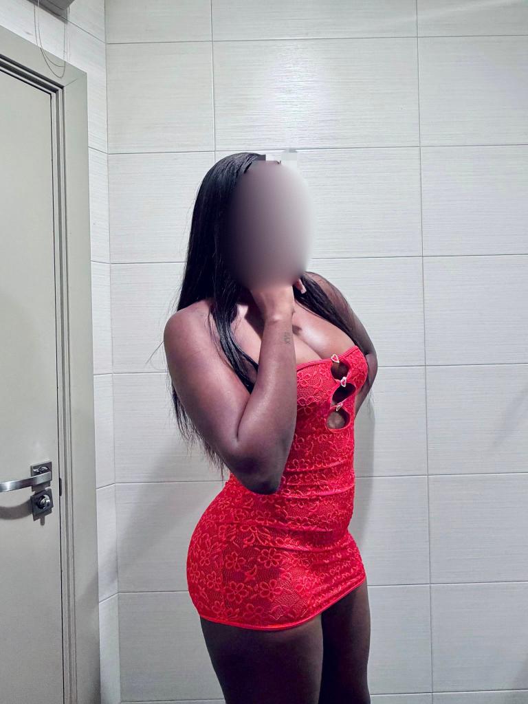 742088297: Chica busca chico en Valencia