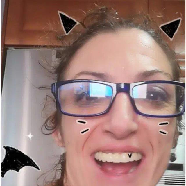 672570338: Chica busca chico en Valencia