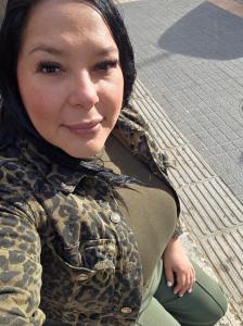 654757684: Chica busca chico en Madrid