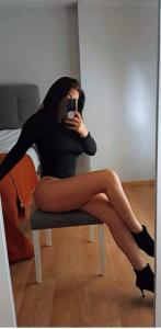 611325664: Chica busca chico en Málaga