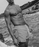 672856108: Chico busca chica en Mallorca