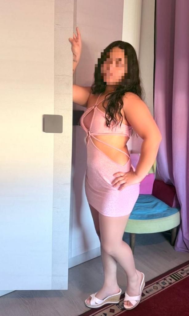 Chica busca chico en Almería: Chica busca chico