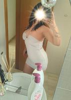 662437592: Chica busca chico en Sevilla