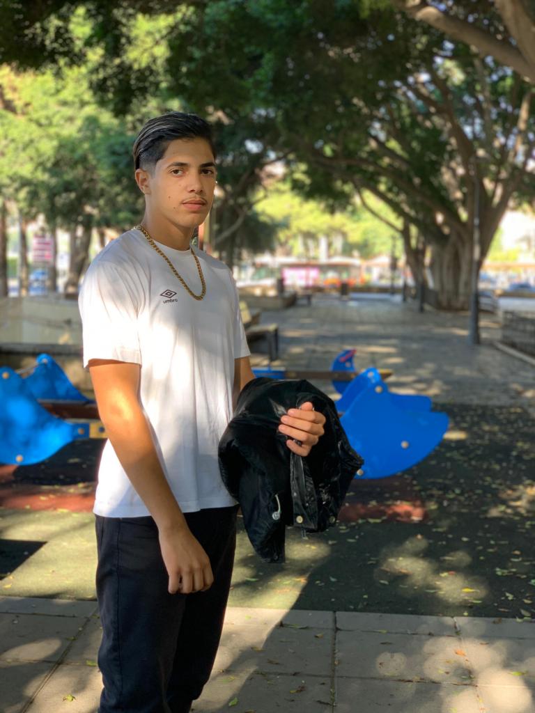 677295437: Chico busca chica en Almería