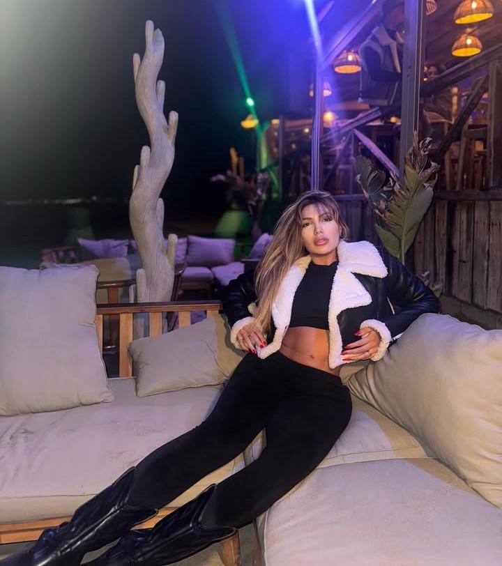 694285589: Chica busca chico en Mallorca