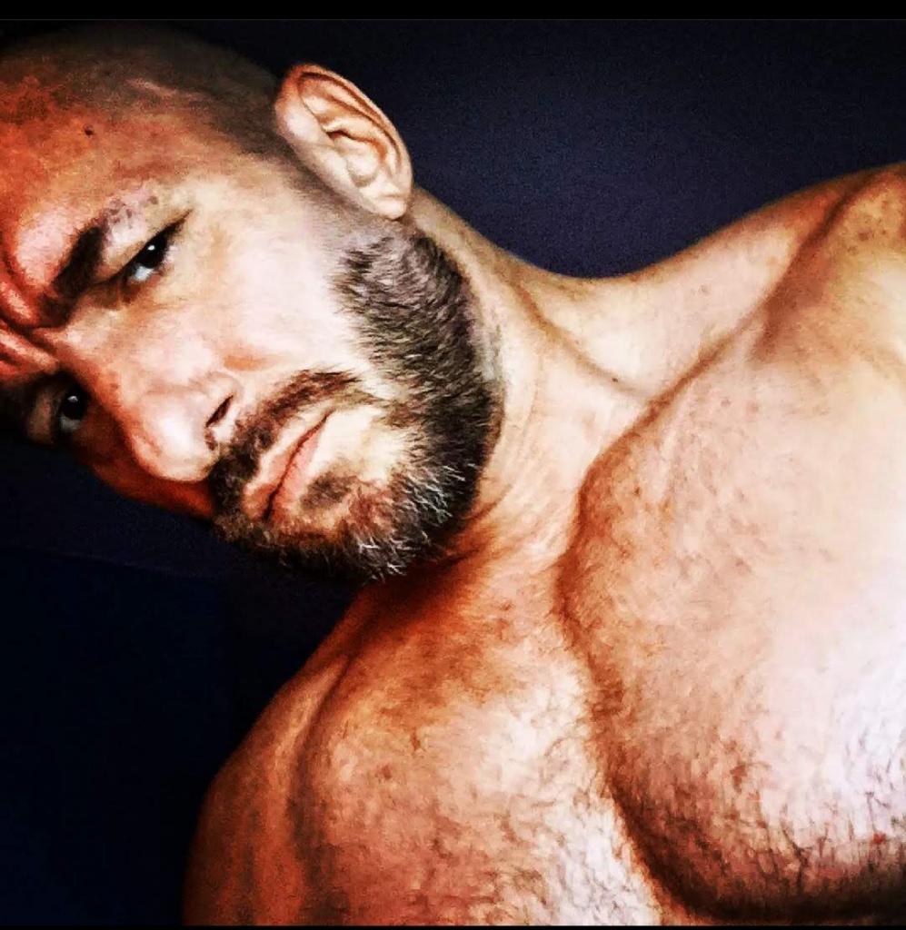 603897404: Chico busca chica en Asturias