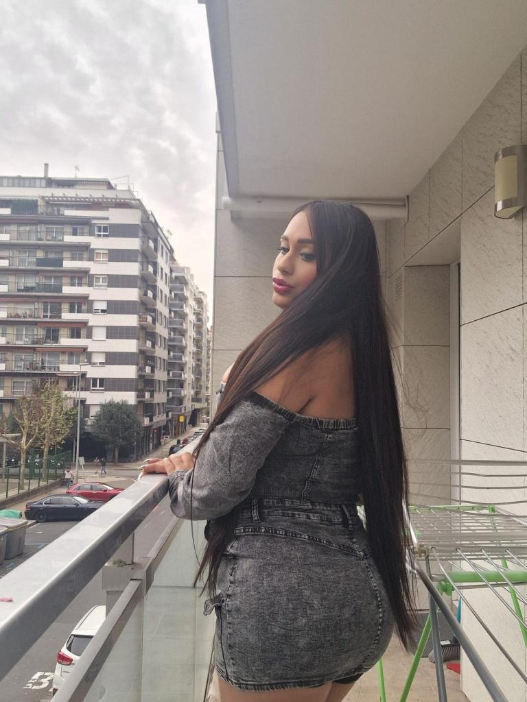 611275347: Travesti en Cantabria