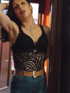 668577775: Chica busca chico en Barcelona