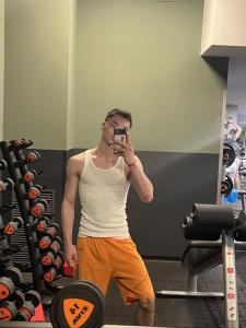 662252388: Chico busca chica en Valencia