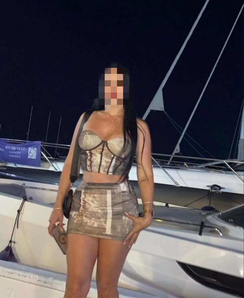 Chica busca chico en Almería: 