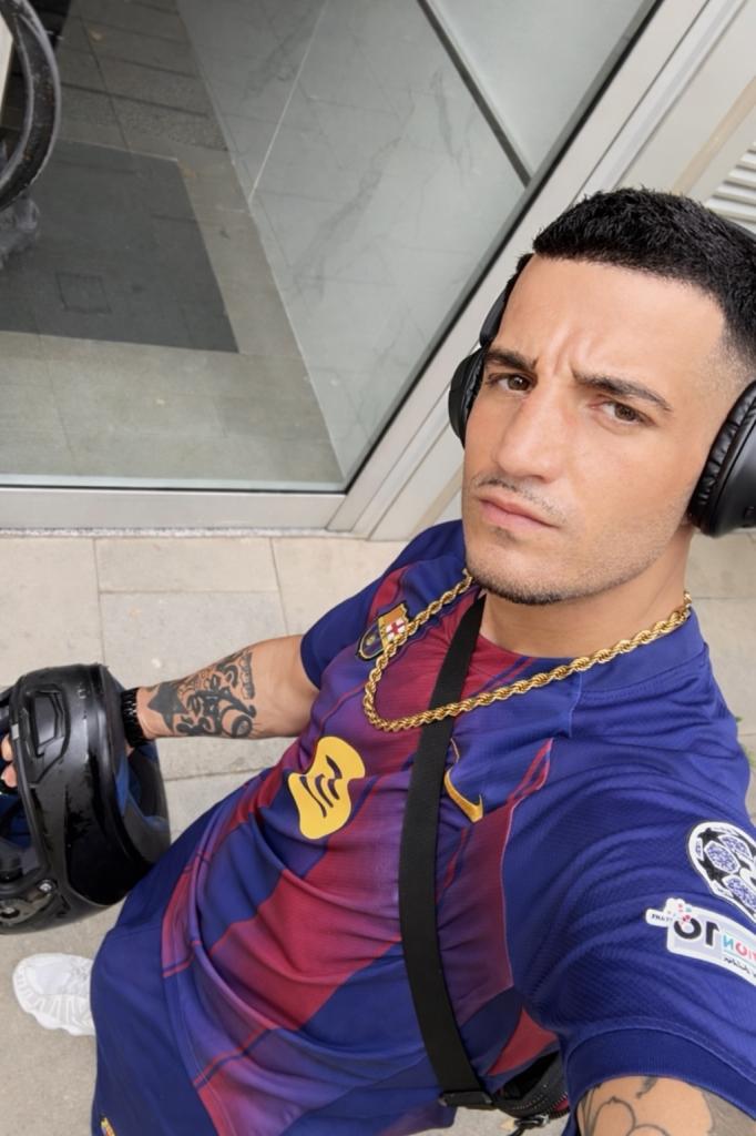 Chico busca chica en Barcelona: 