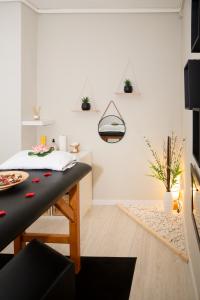 670490550: Chica busca chico en Barcelona