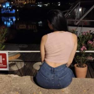 641461956: Chica busca chico en Sevilla