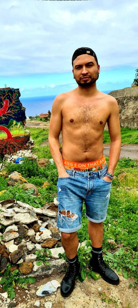 634123496: Chico busca chica en Tenerife