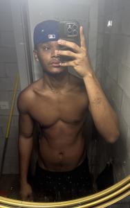 647939467: Chico busca chica en Madrid