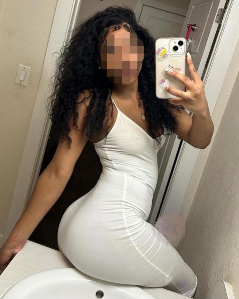 Chica busca chico en Murcia: 