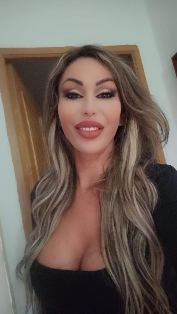 613182228: Transexual en Málaga