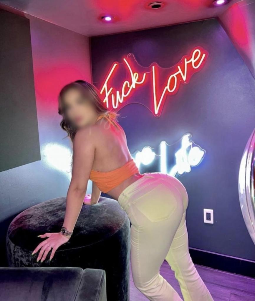 Chica busca chico en Alicante: 