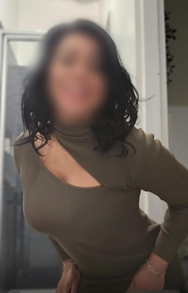 Chica busca chico en Barcelona: Chica busca chico