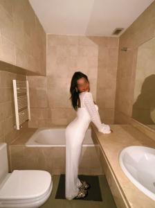 634387930: Chica busca chico en Madrid