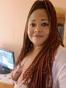 624917049: Chica busca chico en Barcelona