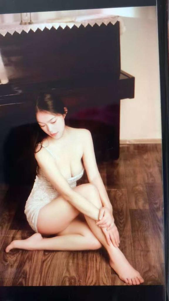 Chica busca chico en Valencia: Chica busca chico