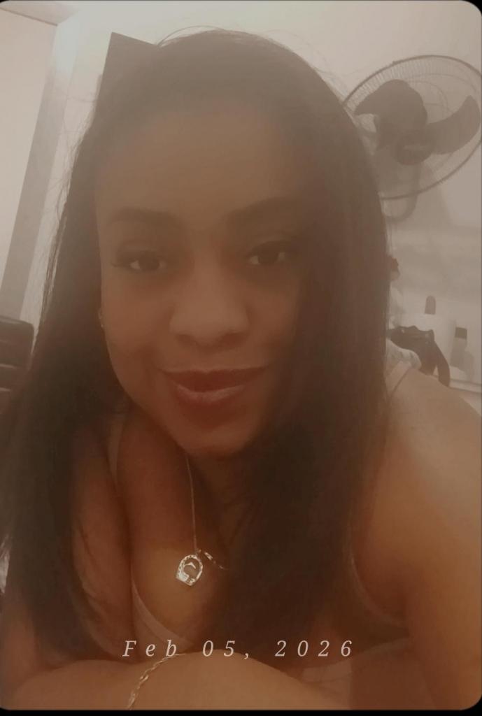 674549911: Chica busca chico en Murcia