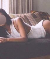 617537562: Chica busca chico en Barcelona