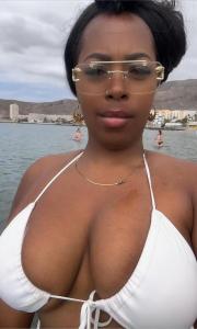 613994970: Chica busca chico en Tenerife