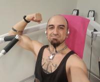 604012507: Chico busca chica en La Coruña