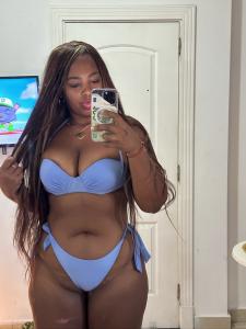 613994970: Chica busca chico en Tenerife