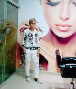 643329264: Chico busca chica en Madrid