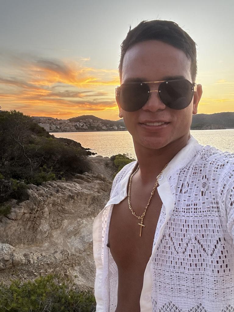 Chico busca chica en Mallorca: 