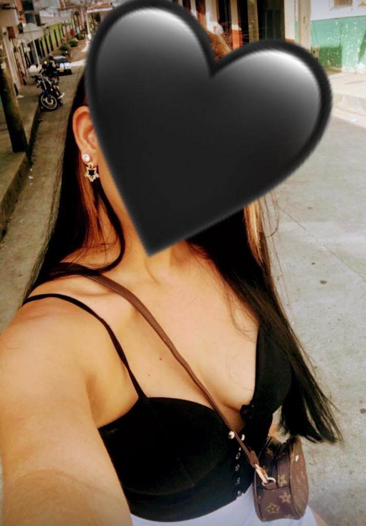 621488993: Chica busca chico en Sevilla