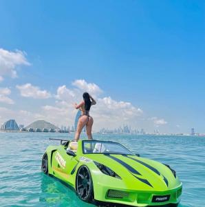 611309977: Chica busca chico en Barcelona