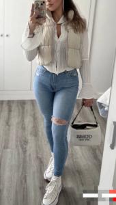 Chica busca chico en Sevilla: Chica busca chico