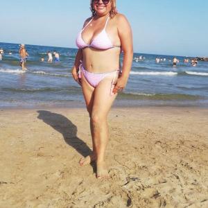 613832430: Chica busca chico en Almería