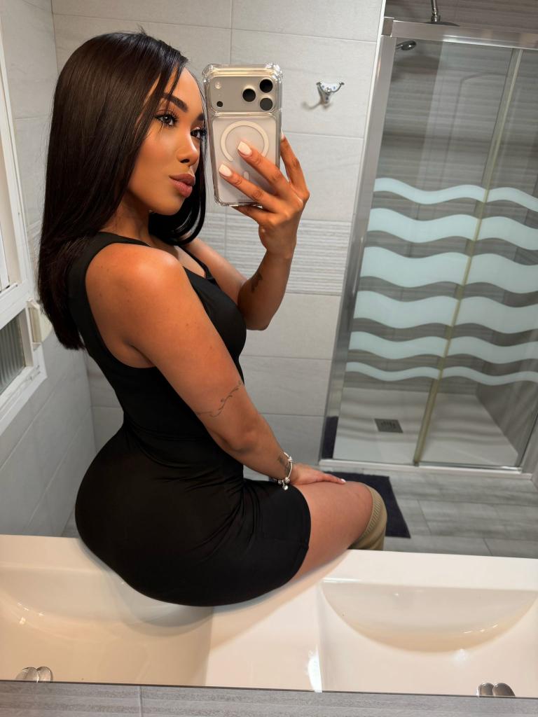 637774887: Chica busca chico en Asturias