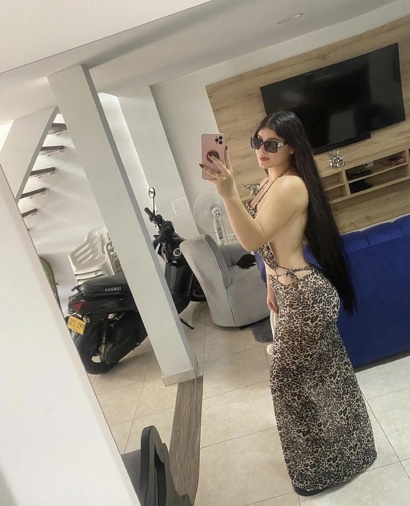 Chica busca chico en Almería: 