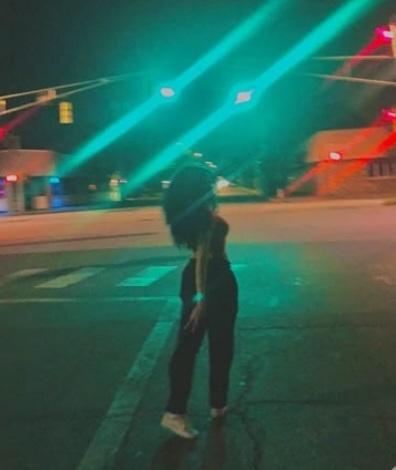 663869604: Chica busca chico en Alicante